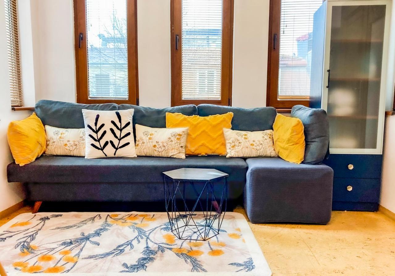 Two Bedroom -welcome To Burgas- Location, Station, Main Walking Street, Sea Garden, Near The Apartament Burgas