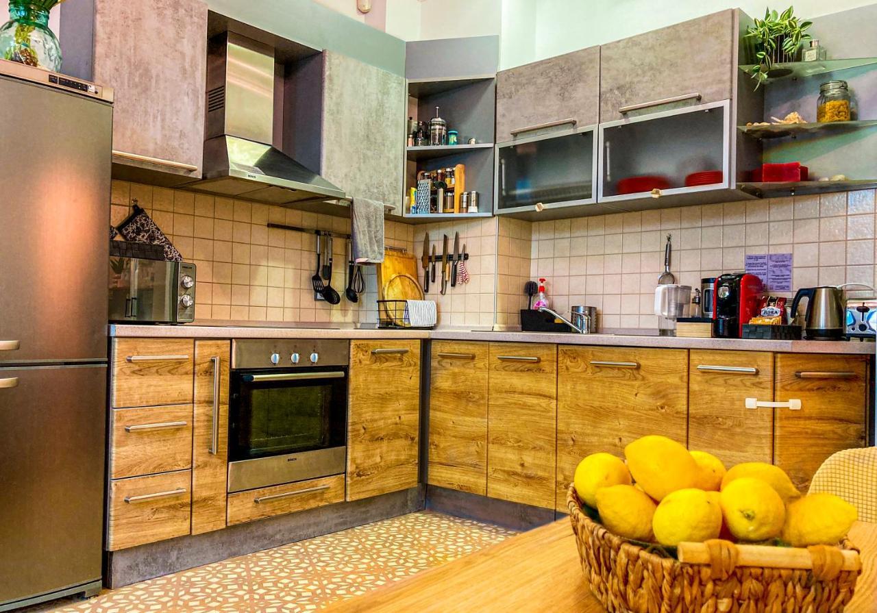 Two Bedroom -welcome To Burgas- Location, Station, Main Walking Street, Sea Garden, Near The Apartament